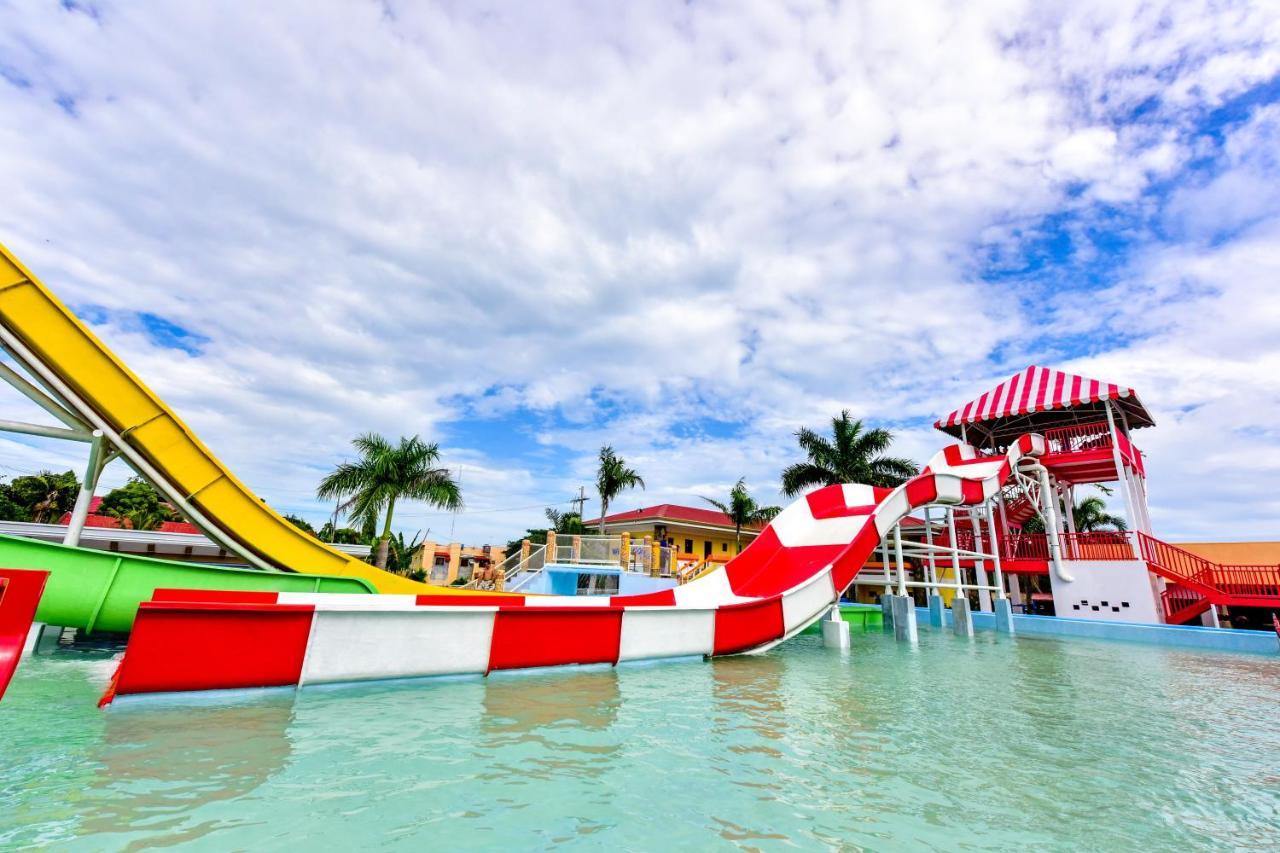 Eon Centennial Resort Hotel & Waterpark Iloilo Eksteriør bilde