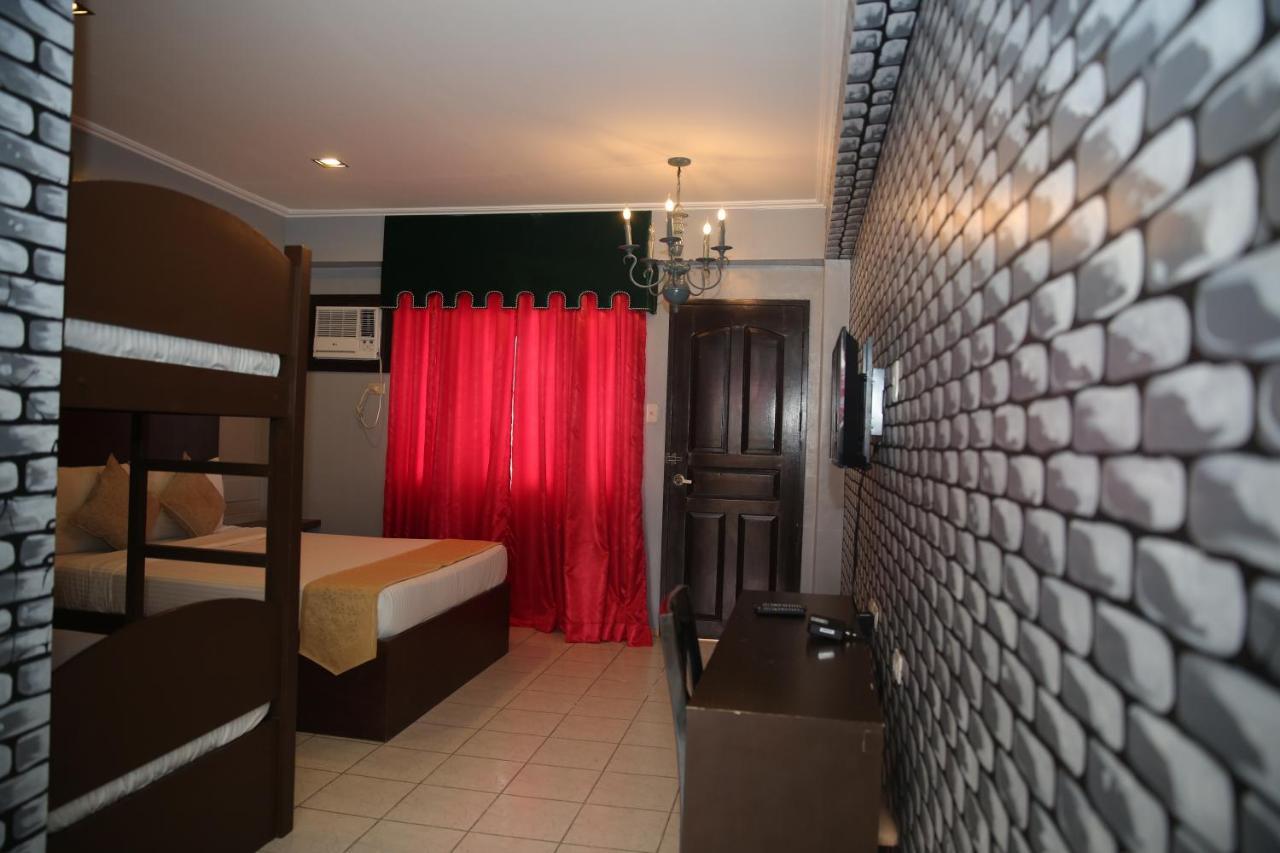 Eon Centennial Resort Hotel & Waterpark Iloilo Rom bilde