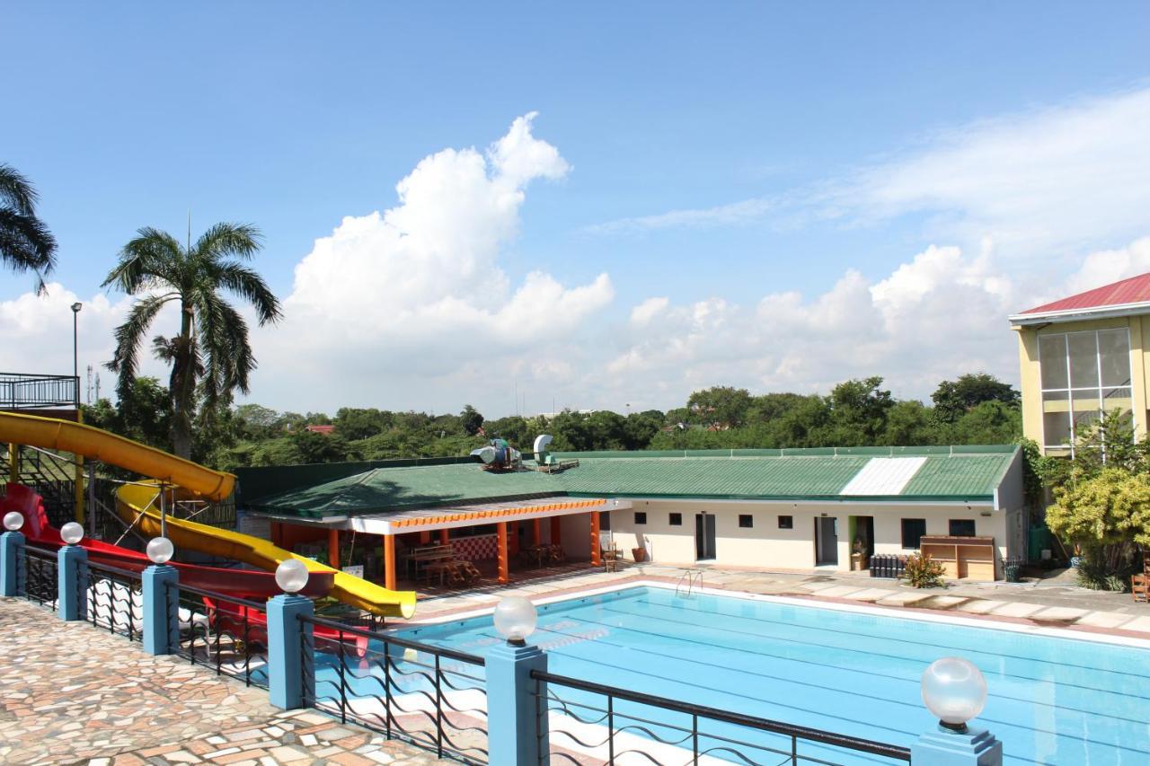 Eon Centennial Resort Hotel & Waterpark Iloilo Eksteriør bilde